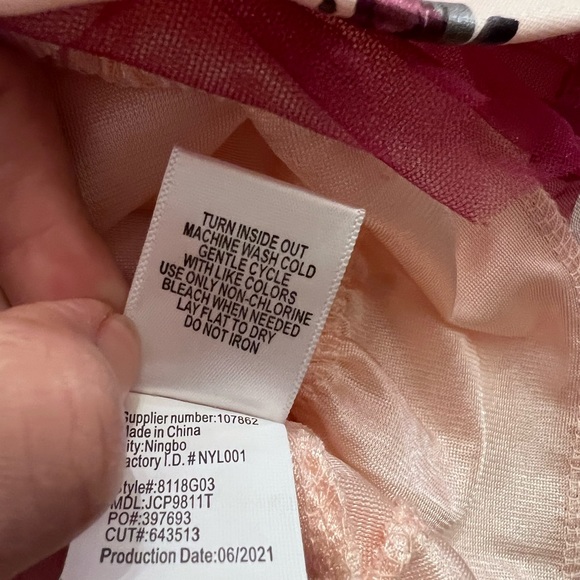 Girls Floral Metallic Dress size 5T - Picture 10 of 10